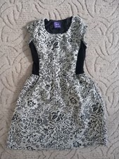Kleid Mädchen Kinder schwarz weiß 7 - 8 Jahre elegant hübsch