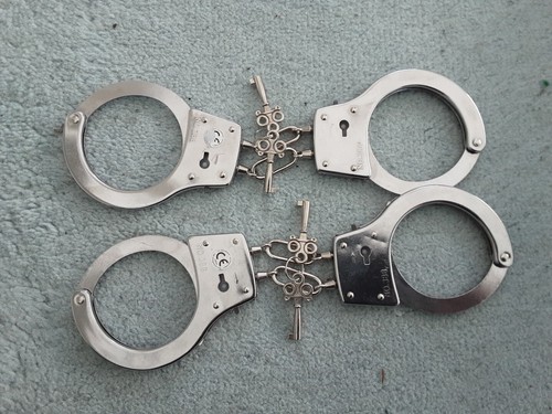 2er set ware handcuffs - 2er-set, b-ware