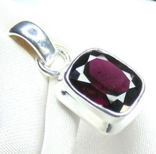 Anhänger 925 Silber facettierter, eckiger Granat ,modisches Design NEU