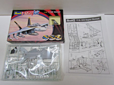 1:100 REVELL easykit 06626 F-18F HORNET  Bausatz  kompl.  (S9)
