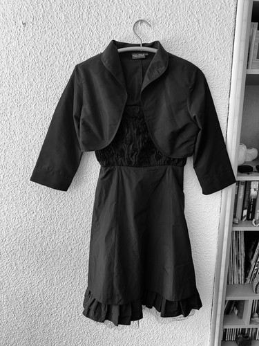 Schwarzes festliches kleid mit - kleid,