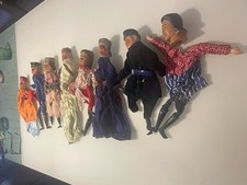 8 Antike Handpuppen aus Holz geschnitzt