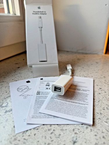 Original apple thunderbolt - original,