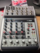 Behringer Xenyx Q802USB