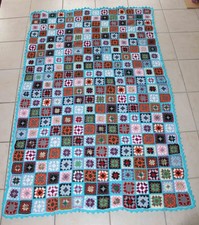 Patchwork Landhaus Häkeldecke Bettüberwurf Tagesdecke Handarbeit mehrfarbig Neu