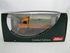 03382 Schuco Mercedes-Benz Unimog S Pritsche / Plane Kommunalfahrzeug - 1:43