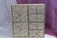 Kleine Kommode mit 6