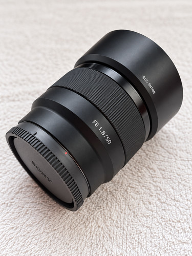 Sony 50mm 8 - 50mm, f1.8