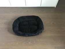 Kuschliges, rutschfestes  Hundebett zu verkaufen