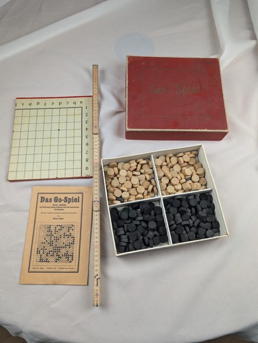 Spiel das brettspiel - go-spiel,