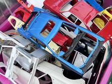 1:18 Karosserie - Ersatzteile - Spare Parts - für Diorama Schrottplatz