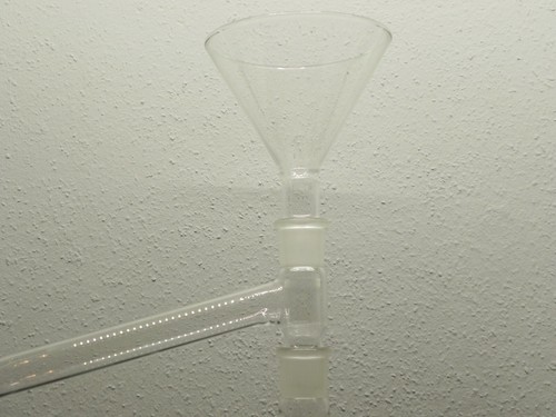 Einfülltrichter mit 32 - einfülltrichter,
