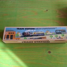 * Blechspielzeug ZUG - BAHNHOF