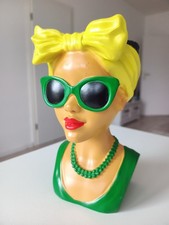 Frauenkopf Pflanzbüste