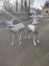 Hirsch und Reh lebensgroß