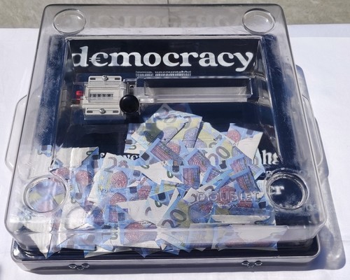Harissart d mocracy - harissart, d€mocracy
