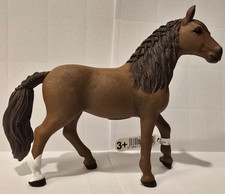 Schleich 2025 - Horse Club - Paso Peruano Stute - NEU mit Fähnchen 17123