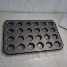 Dr. Oetker 24 er Mini Muffinform Backform Stahlblech Antihaft,auch für Macarons 