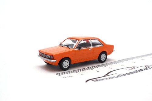 Opel kadett saloon orange - opel,
