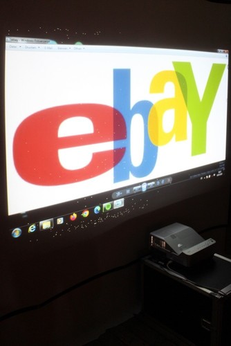 Sanyo pdg dwl2500 beamer - *sanyo, pdg-dwl2500*beamer