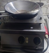 MKN Induktionwok  ,Tischwok. Mit 2 Pfannen. STARKSTROM 