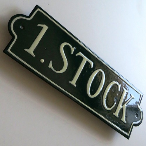 Stock antikes emailschild - =,