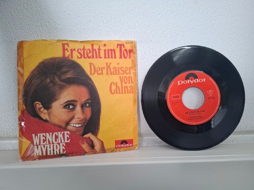 Wencke myhre steht im - ,