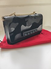 Valentino Garavani Vavavoom Tasche schwarz Leder Crossbody Kette Clutch BAG