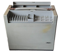 Pfaff Transportkoffer mit Boden für Nähmaschine – mit Garnrollen-Organizer