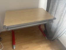 Kinder-/ Jugendschreibtisch