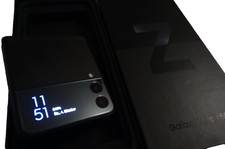 Samsung Galaxy Z Flip3 5G