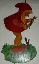 DDR - Holz - Wand-Hänge-Figur Gärtner-Zwerg Gartenzwerg? alt