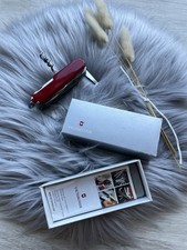 VICTORINOX Swiss Champ