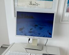 Hochauflösender 22-Zoll (56 cm) Flachbildschirm Fujitsu B24W-7LED