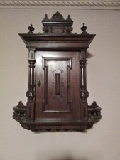 antiker wandschrank