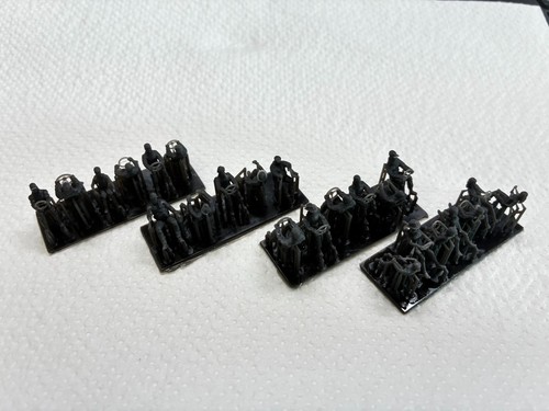 Figuren aus druck - figuren,