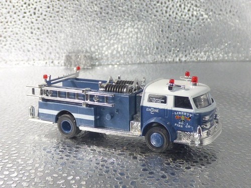 Praline american lafrance - 1:87,