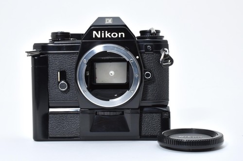 Nikon analoge - em,