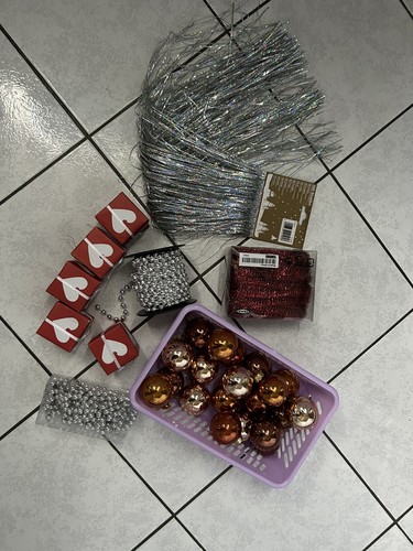 Weihnachtsbaumschmuck - , /