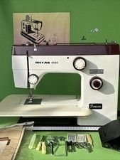 Nähmaschine Riccar 8500 Näht