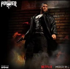 Mezco ONE: 12  The Punisher As