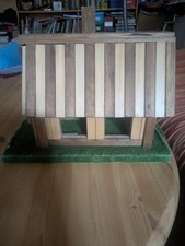 selbstgebauter Pferdestall