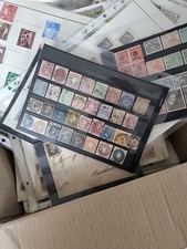 Aus Nachlass kleine Schachtel mit Marken aus aller Welt Wunderkiste.