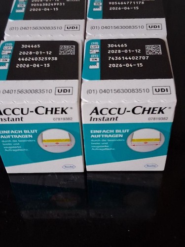 Biete accu chek instant - chek,