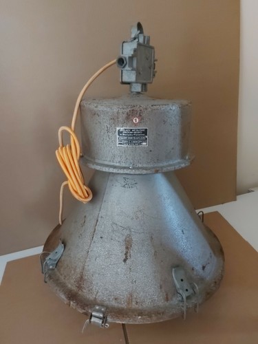 Zaklady metalowe predom mesko - metalowe,