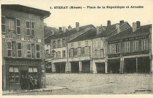 Cpa stenay place de - -,