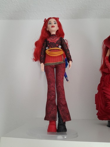 Descendants wicked wonderland - descendants,