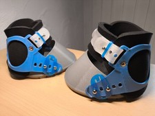 Hufschuhe grau-blau (oval) inklusive Ballenhalter Huf-Breite 10,8- 11,3 cm