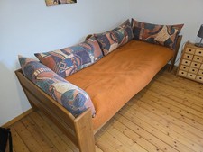 Team 7 Jugendbett mit Lattenrost und Kissen