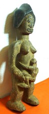 Afrika Fruchtbarkeitsfigur Frau mit Kind Akt Ibibio Nigeria Voodoo Ritualfigur